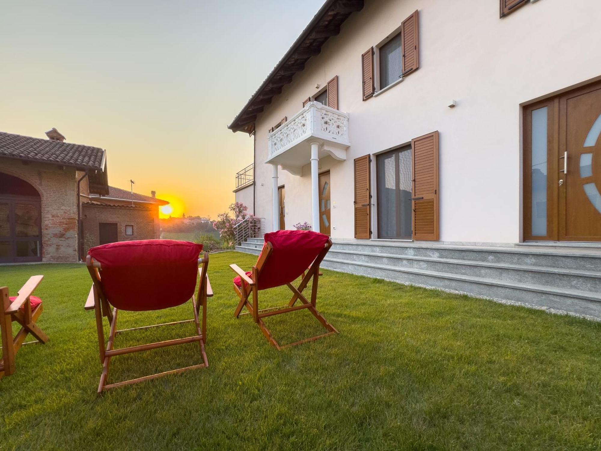 Roero Sunset Apartment Govone Exterior photo